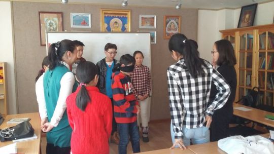 Youth participating in the 16 Guidelines English language classes, Ulaanbaatar, Mongolia, January 2018. Photo by Ianzhina Bartanova.